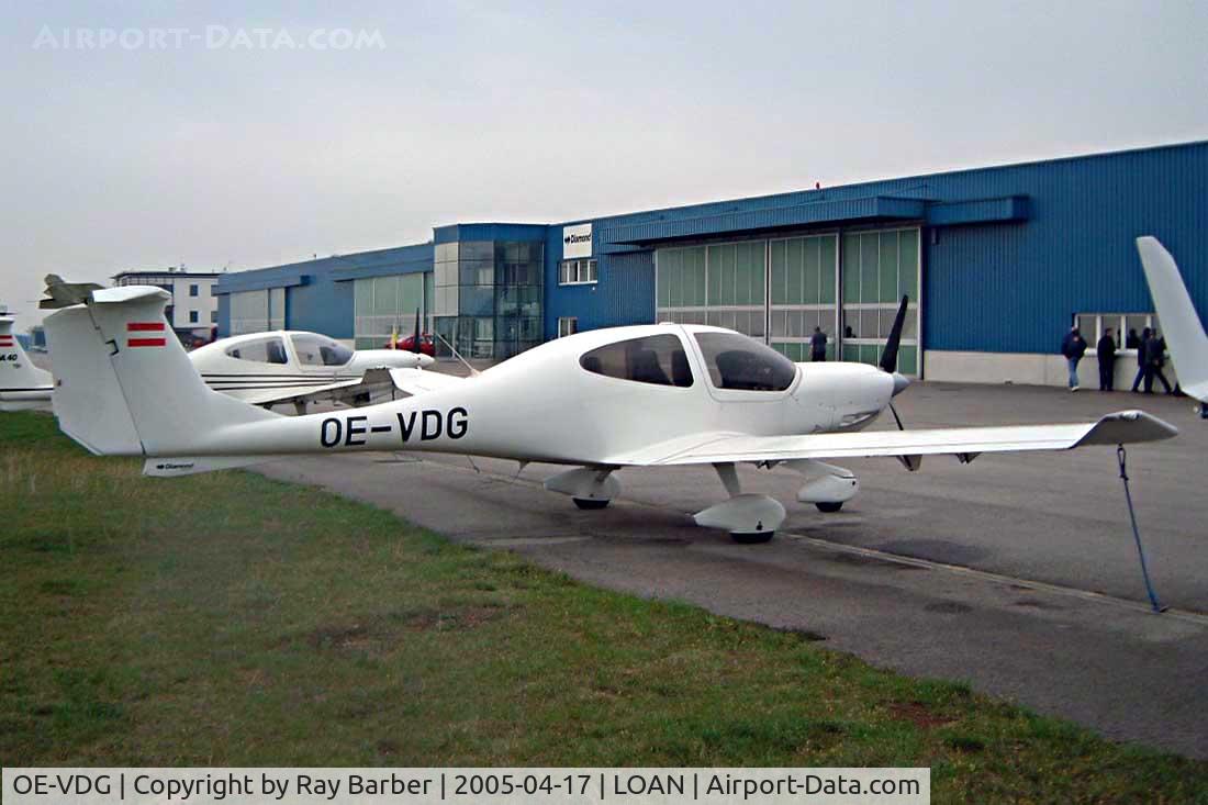 OE-VDG, 2004 Diamond DA-40 Diamond Star C/N D4.111, Diamond DA.40D Star TDI [D4.111]   Wiener Neustadt Ost~OE 17/04/2005