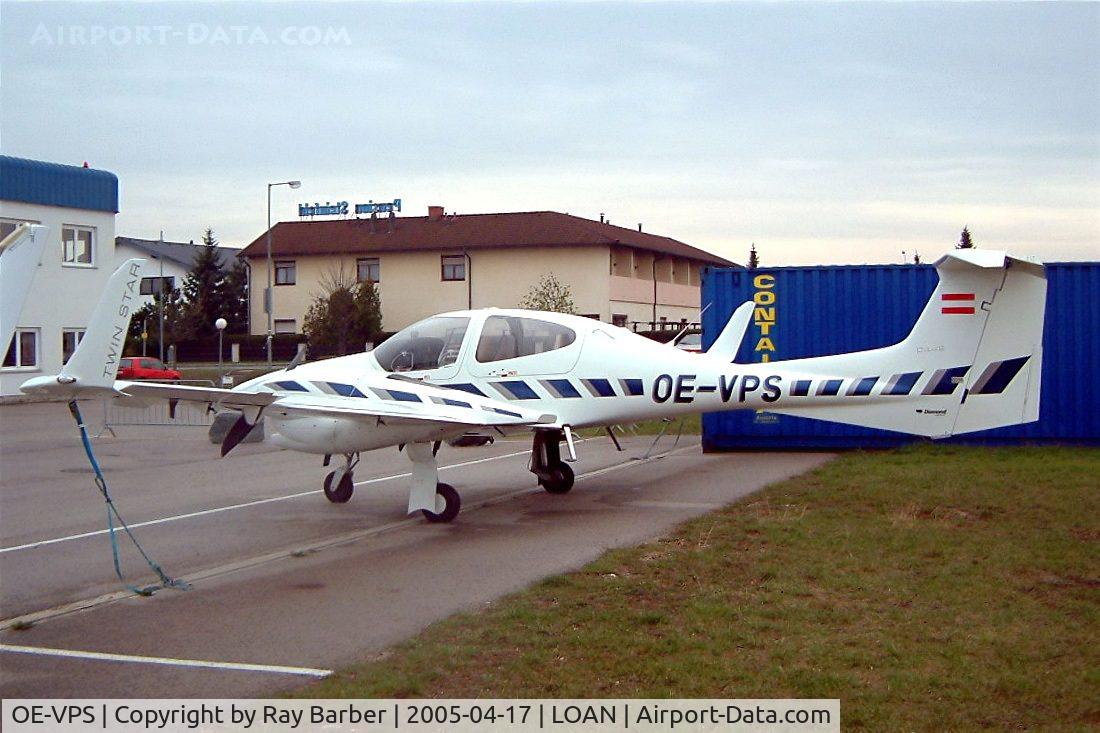 OE-VPS, Diamond DA-42-180 Twin Star C/N 42.001, Diamond DA.42 Twinstar [42.001] Weiner-Neustadt Ost~OE 17/04/2005
