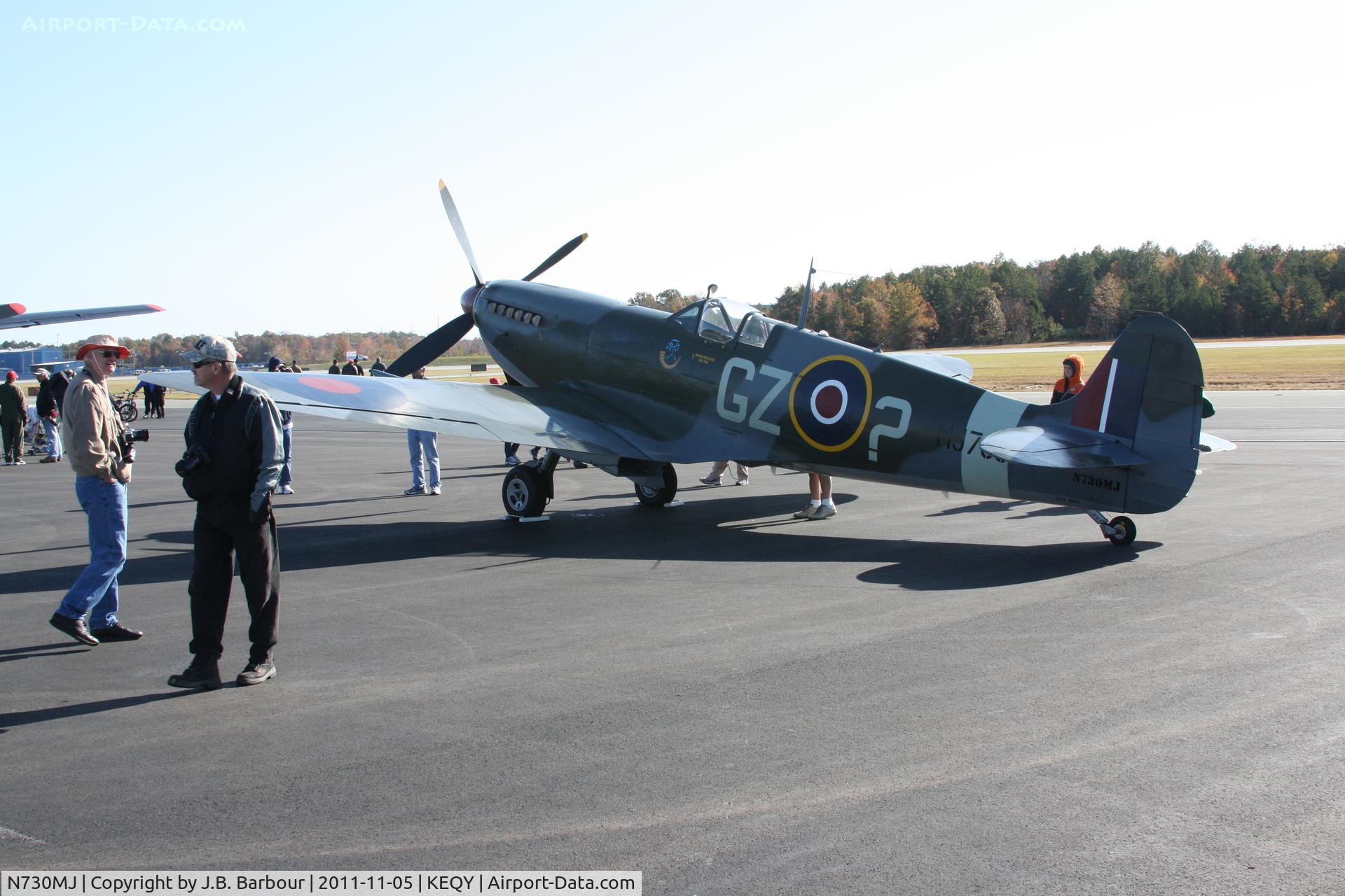 N730MJ, 1943 Supermarine 361 Spitfire HF.IXe C/N CBAF.7243, War Bird