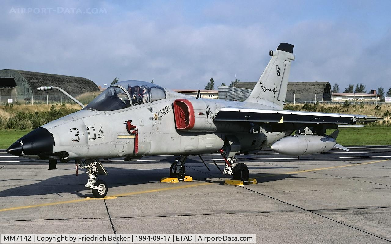 MM7142, 1991 AMX International AMX C/N IX054, static display