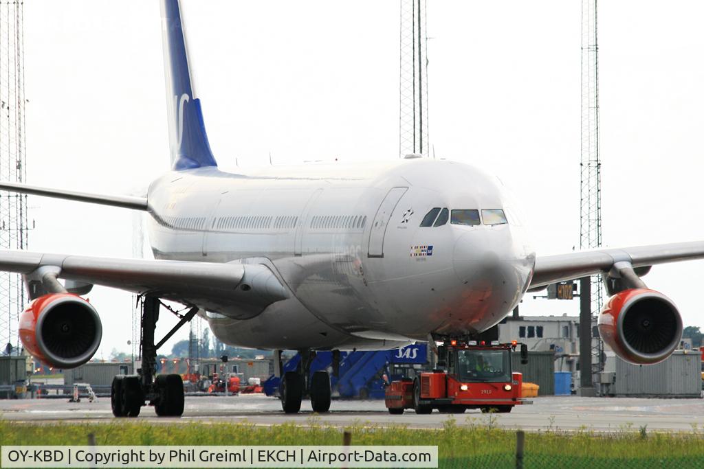 OY-KBD, 2002 Airbus A340-313X C/N 470, Taken at EKCH.
