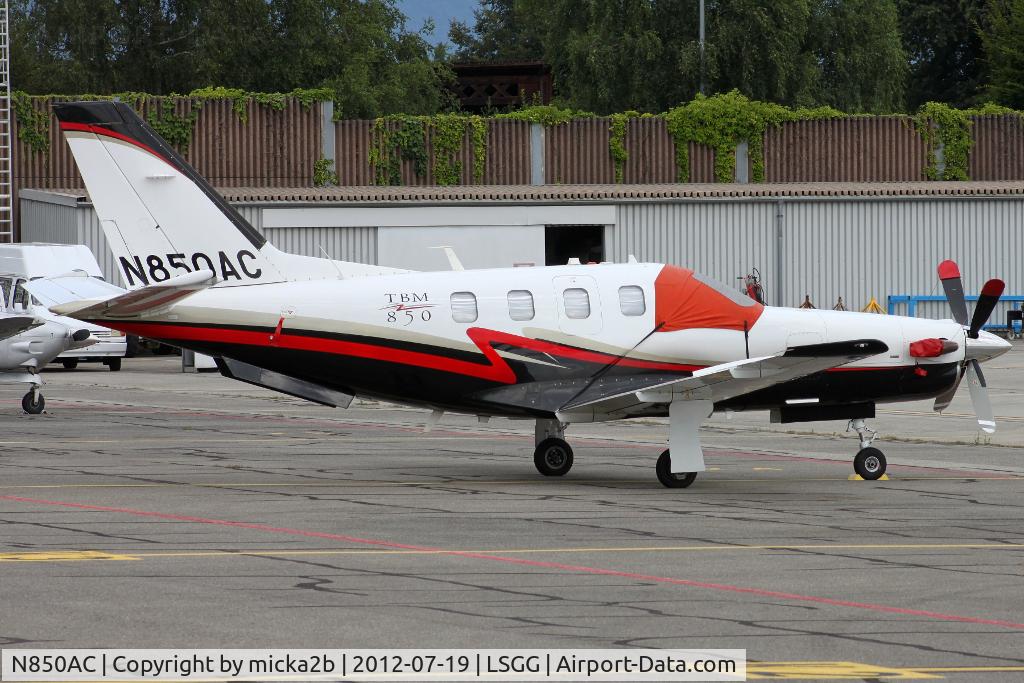 N850AC, 2013 Socata TBM-700 (850) C/N 426, Parked