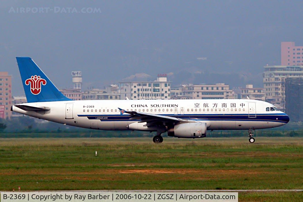 B-2369, 1998 Airbus A320-232 C/N 0900, Airbus A320-232 [0900] (China Southern Airlines) Shenzhen-Baoan~B 22/10/2006