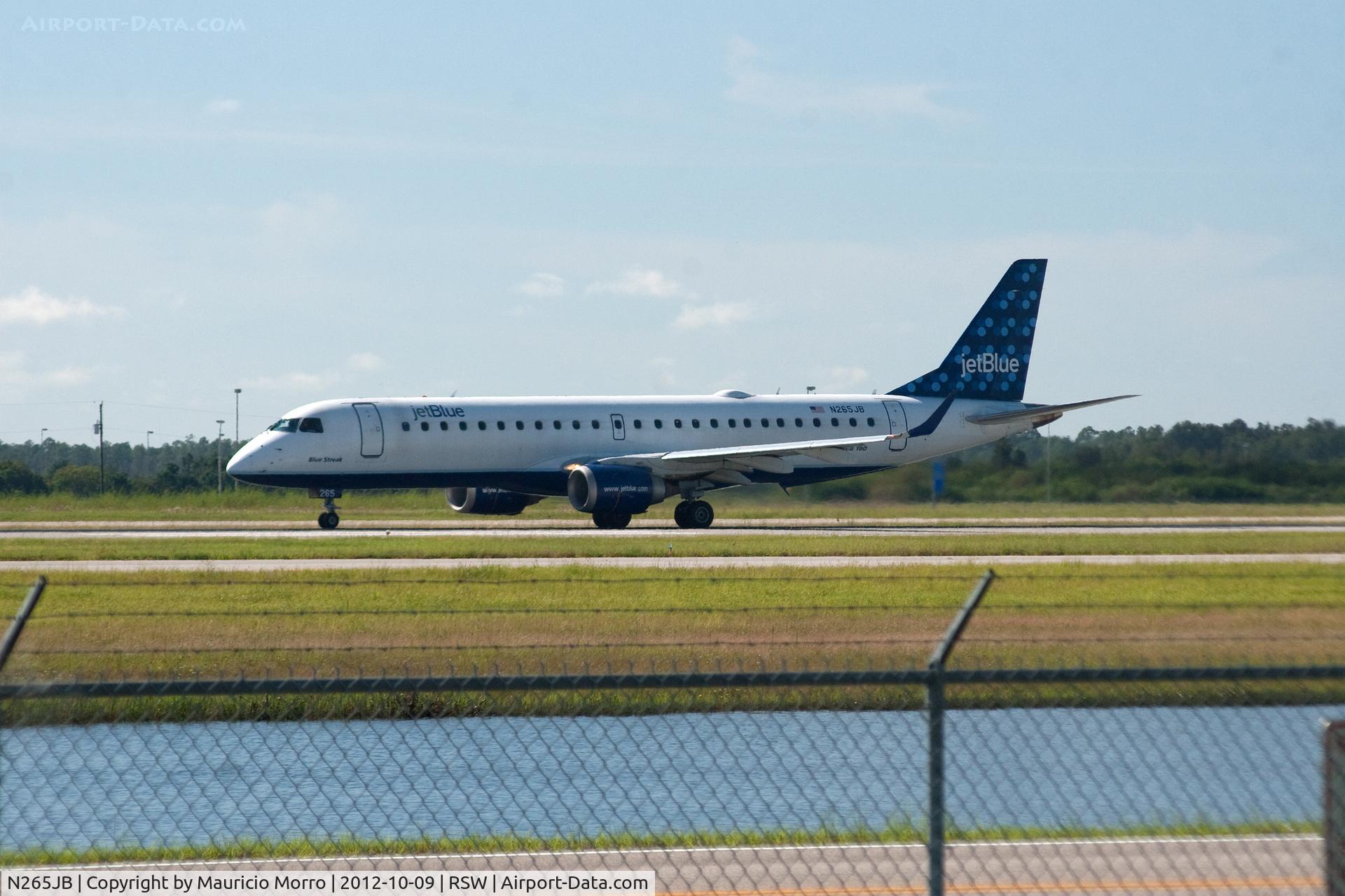 N265JB, 2006 Embraer ERJ-190-100 IGW 190AR C/N 19000049, Taking off RWY 6