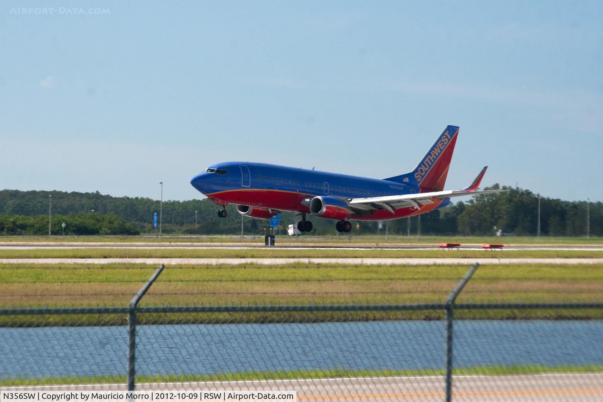 N356SW, 1991 Boeing 737-3H4 C/N 25251, After the short flight from Orlando landing RWY 6