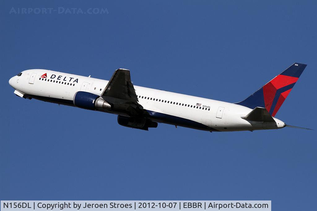 N156DL, 1991 Boeing 767-3P6 C/N 25354, rwy 25R