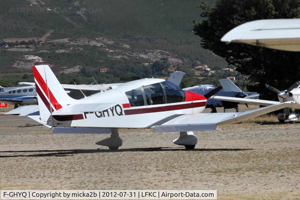 F-GHYQ, Robin DR-400-140B Major C/N 2203, Parked