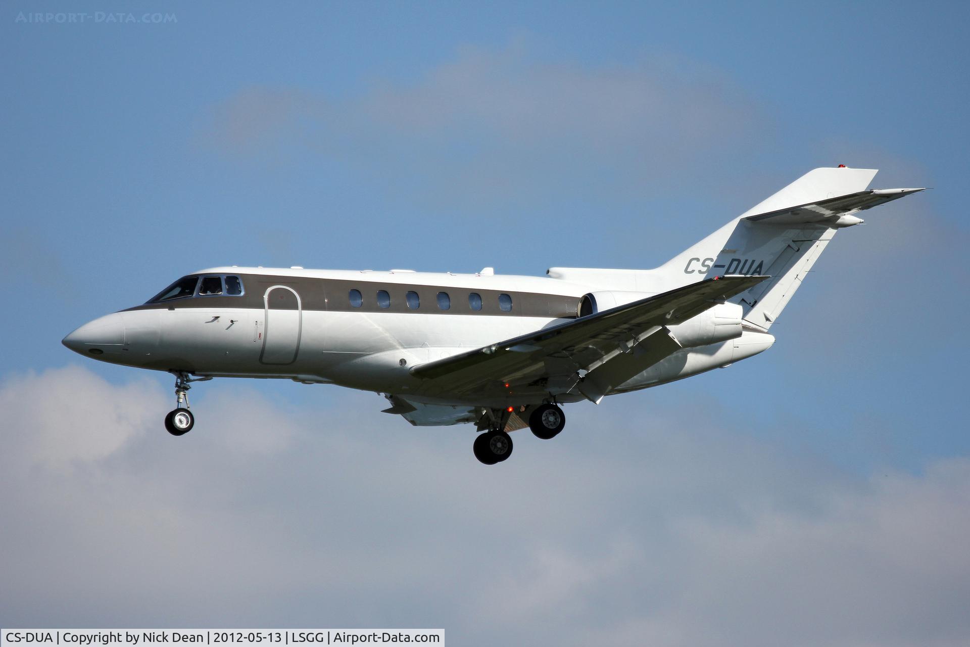 CS-DUA, 2008 Hawker Beechcraft 750 C/N HB-4, LSGG/GVA EBACE 2012