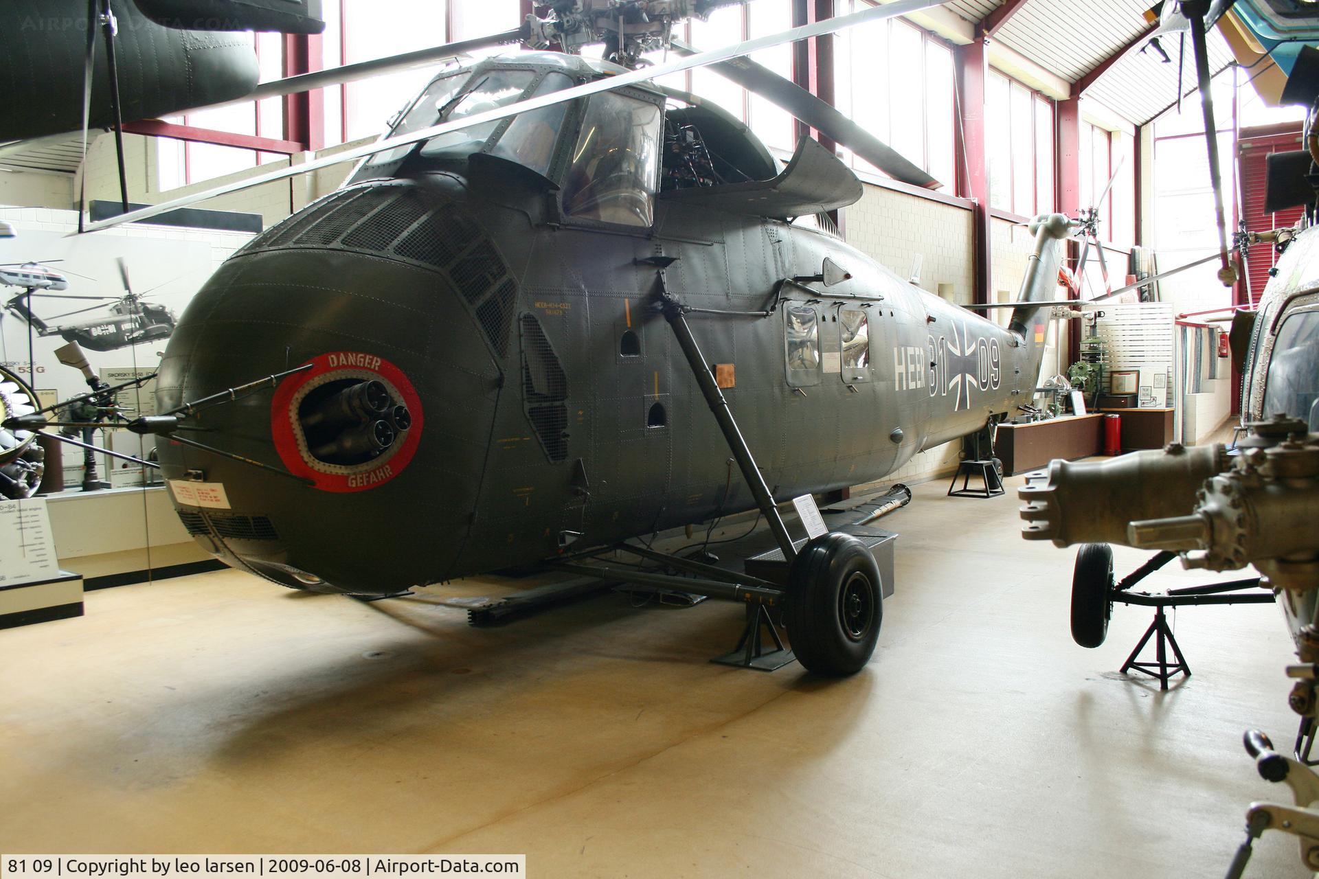 81 09, Sikorsky H-34G Choctaw C/N 58-1679, Bückeburg Helikopter Museum
8.6.09