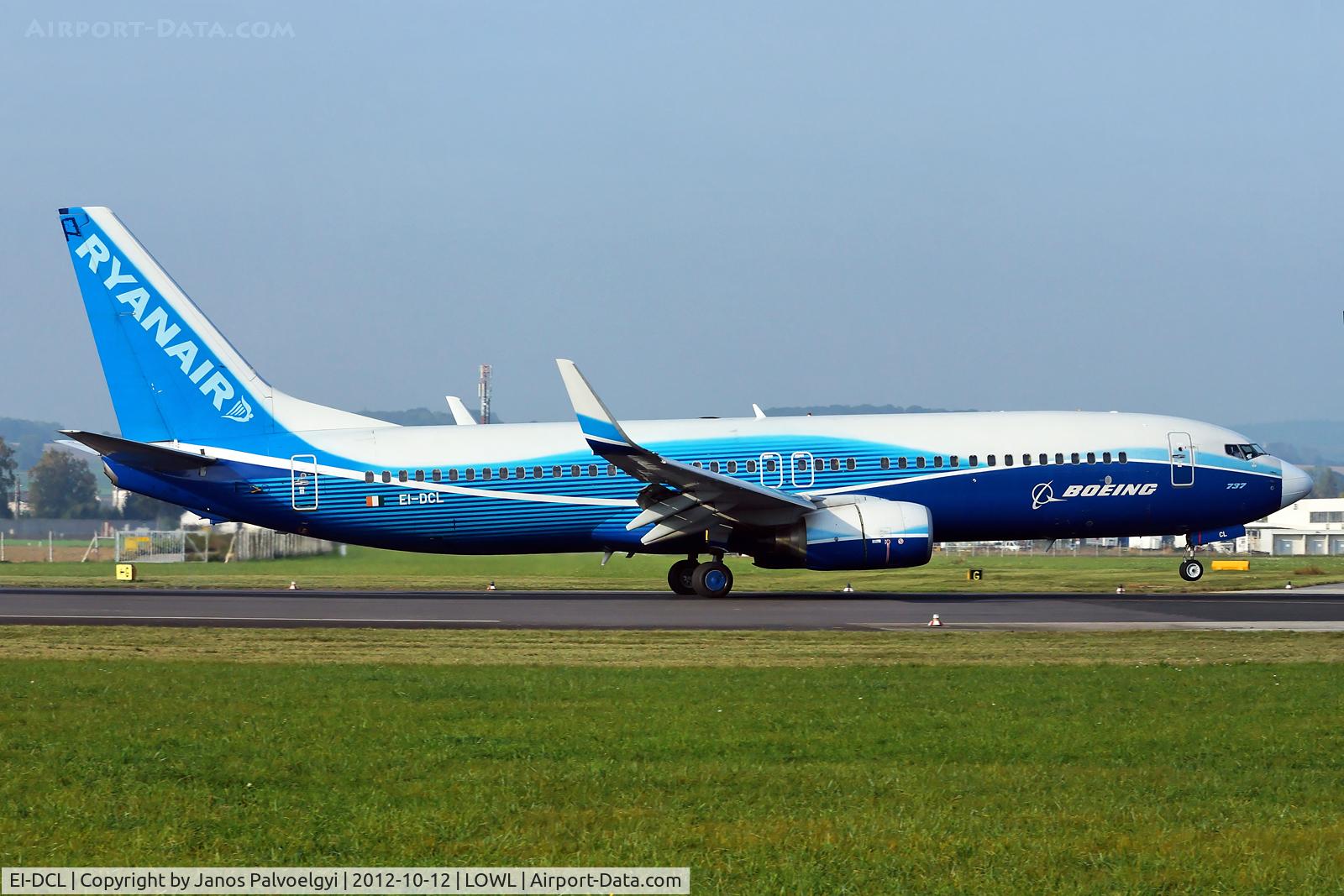 EI-DCL, 2004 Boeing 737-8AS C/N 33806, Raynair Boeing B737-8AS Dreamliner style landing in LOWL/LNZ