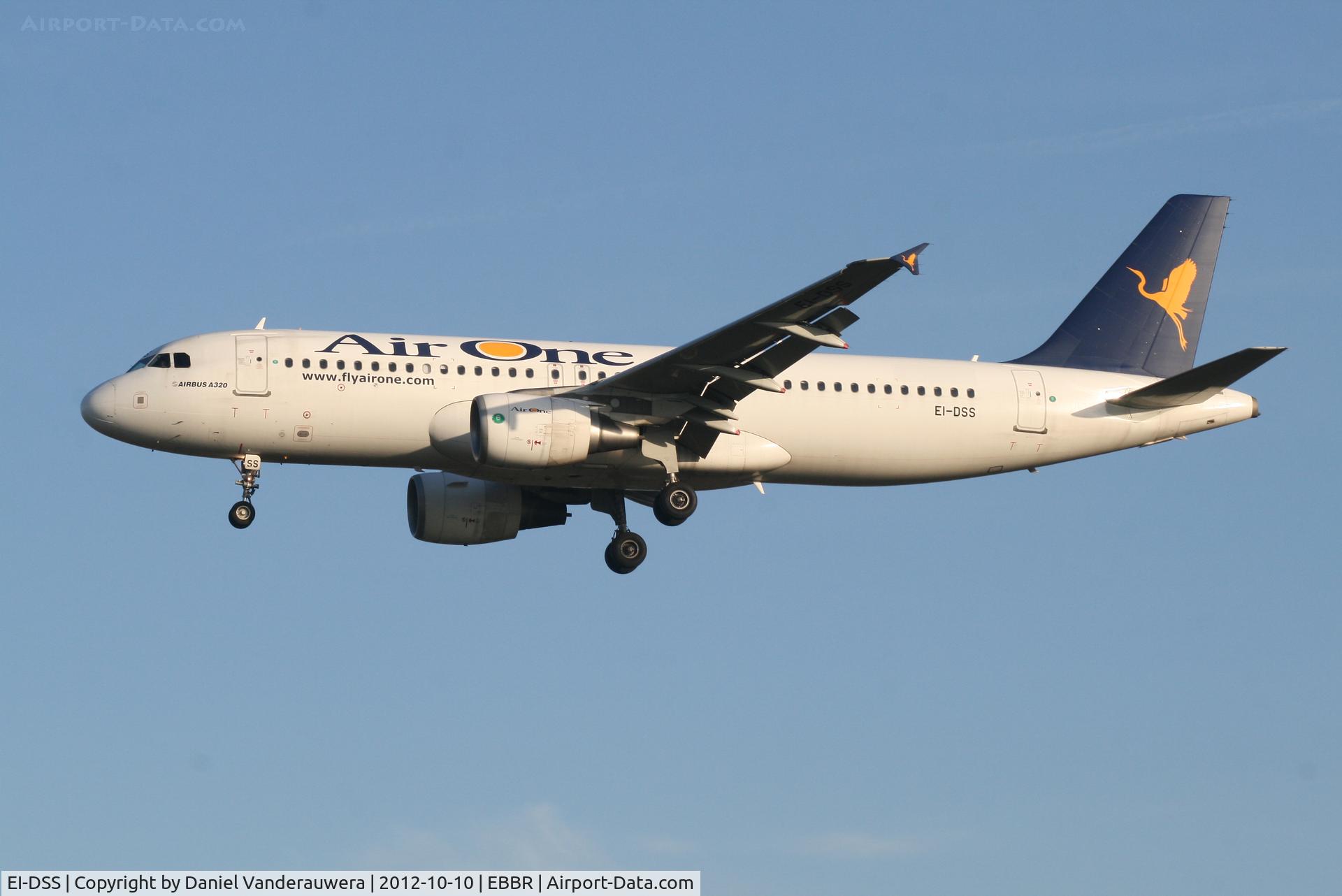 EI-DSS, 2008 Airbus A320-216 C/N 3515, Arrival of flight AP710 to RWY 25L