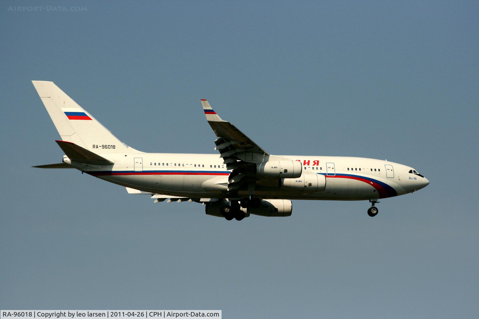 RA-96018, 2007 Ilyushin Il-96-300 C/N 74393202018, Copenhagen Kastrup with Putin from Russia
26.4.11