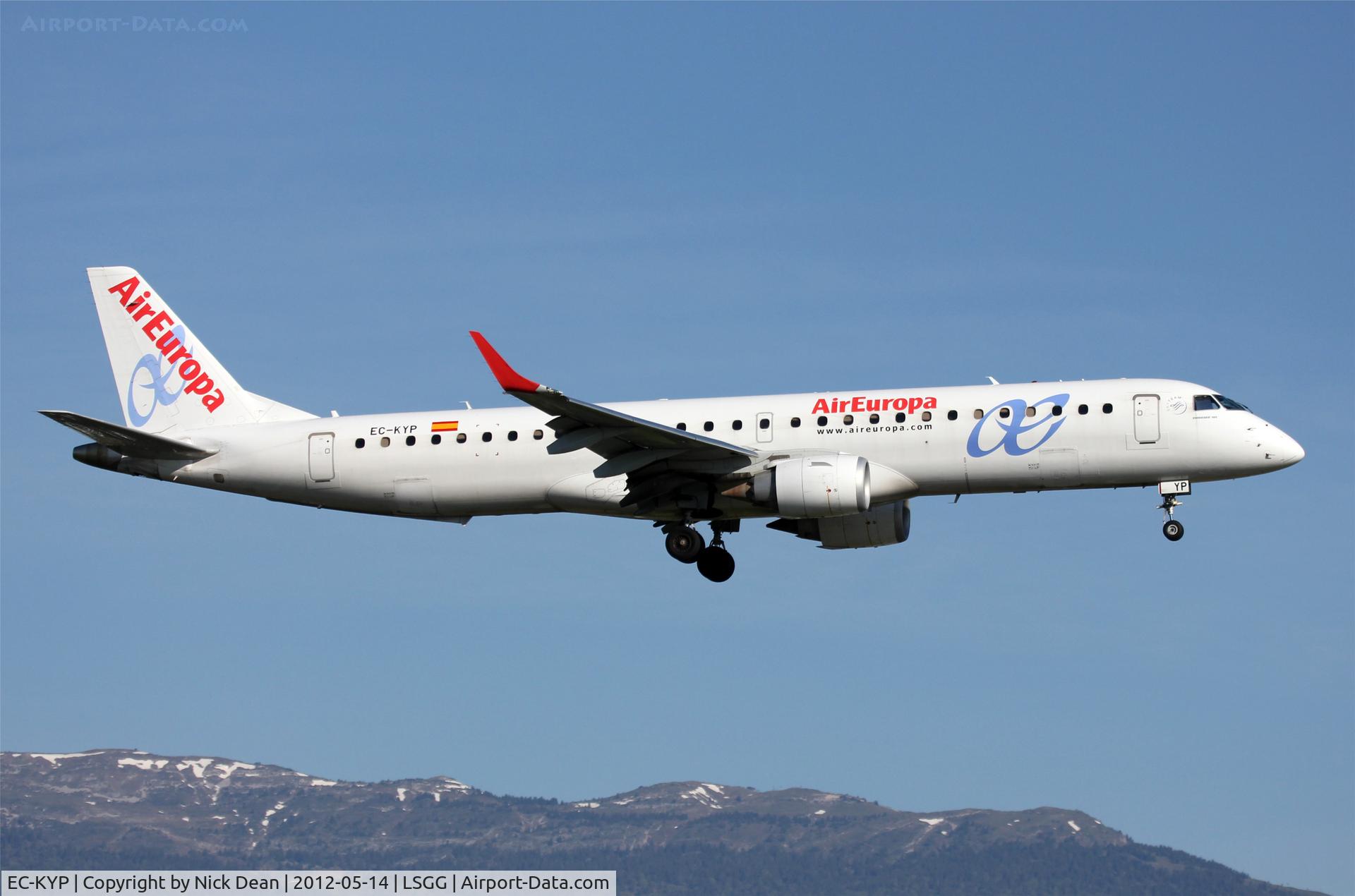 EC-KYP, 2010 Embraer 195LR (ERJ-190-200LR) C/N 19000281, LSGG/GVA EBACE 2012