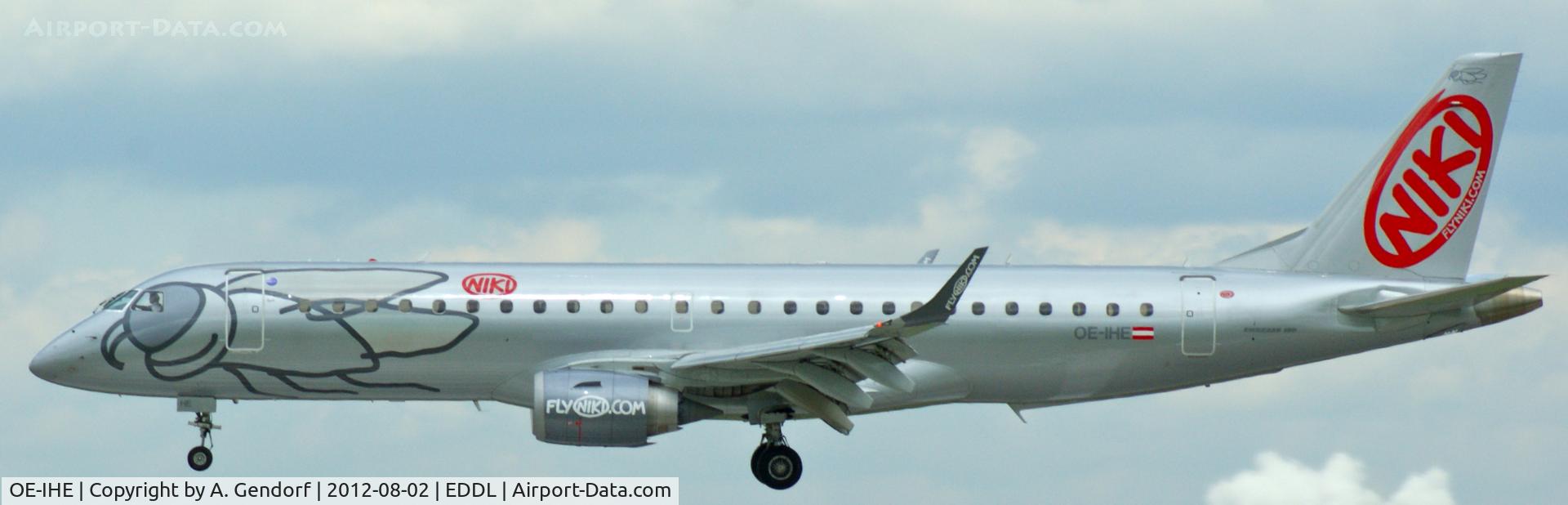 OE-IHE, 2010 Embraer 190LR (ERJ-190-100LR) C/N 19000387, Niki, on finals at Düsseldorf Int´l (EDDL)