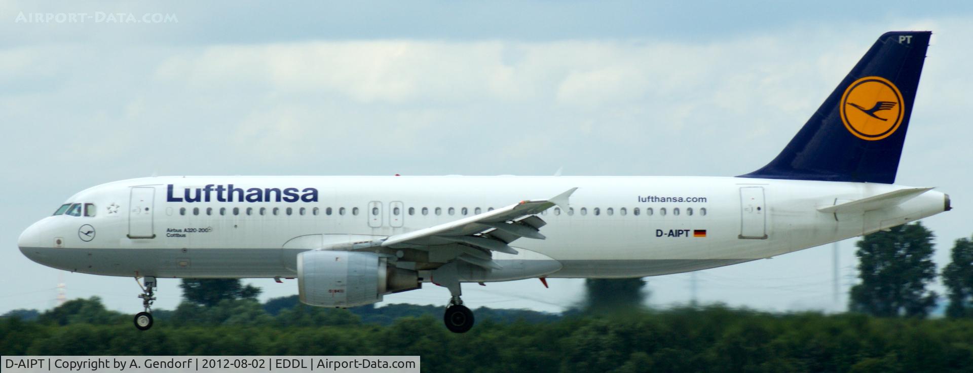 D-AIPT, 1990 Airbus A320-211 C/N 117, Lufthansa, is landing at Düsseldorf Int´l (EDDL)