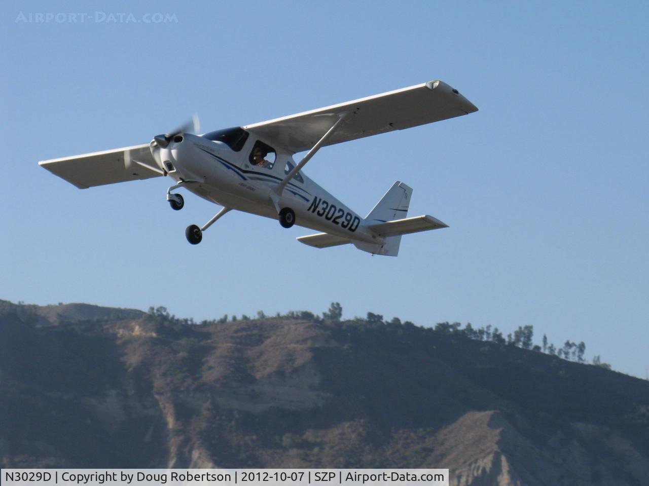N3029D, 2011 Cessna 162 Skycatcher C/N 16200097, 2011 Cessna 162 SKYCATCHER LSA, Continental O-200-D lightweight 100 Hp, takeoff climb Rwy 04