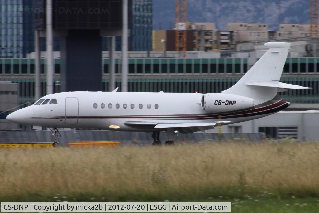 CS-DNP, 2000 Dassault Falcon 2000 C/N 109, Landing