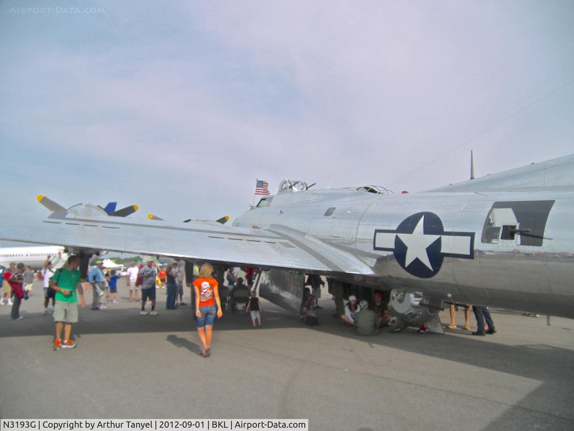 N3193G, 1944 Boeing B-17G Flying Fortress C/N 77255, @ Cleveland National Air Show