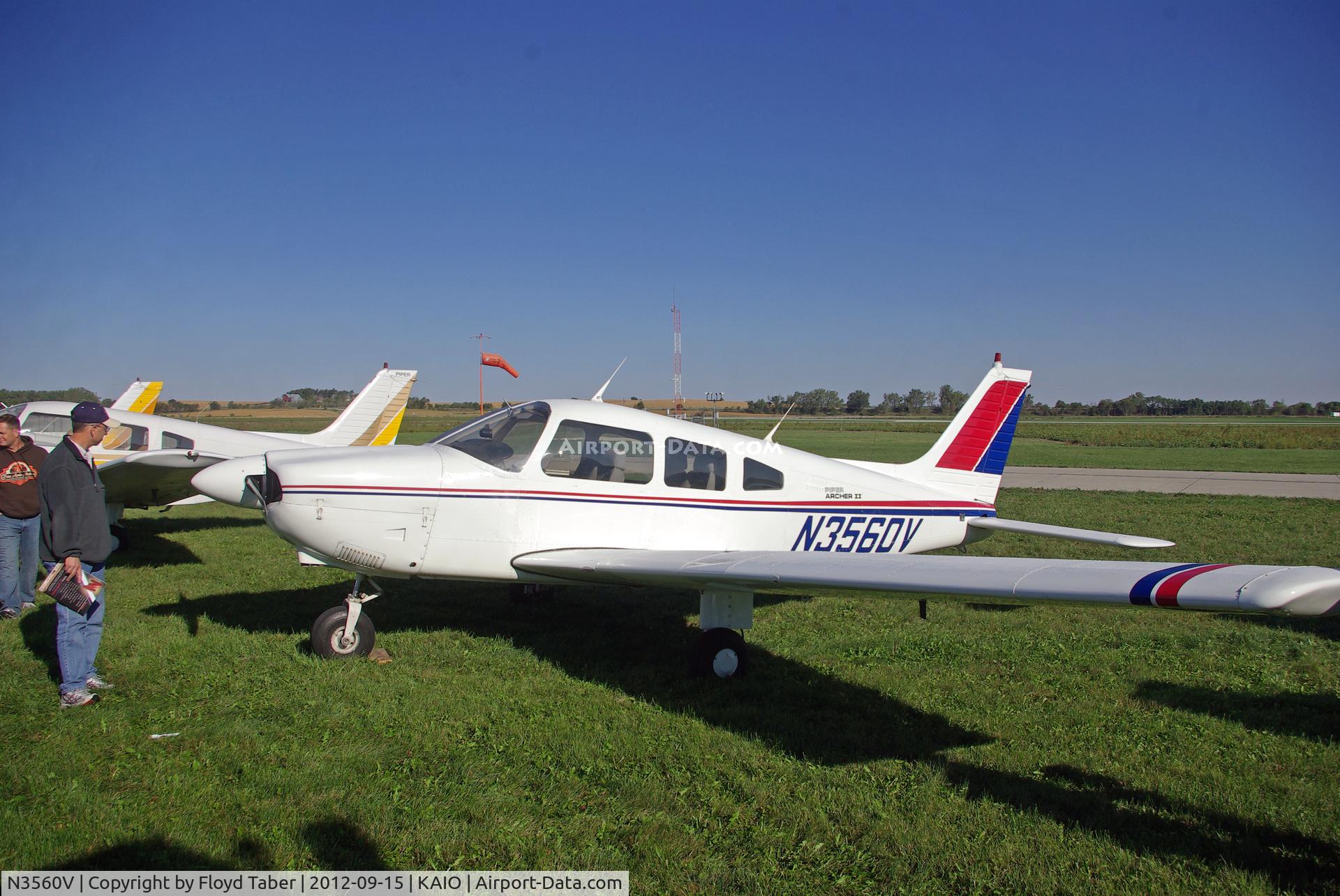 N3560V, 1979 Piper PA-28-181 C/N 28-8090182, Fly Iowa 2012
