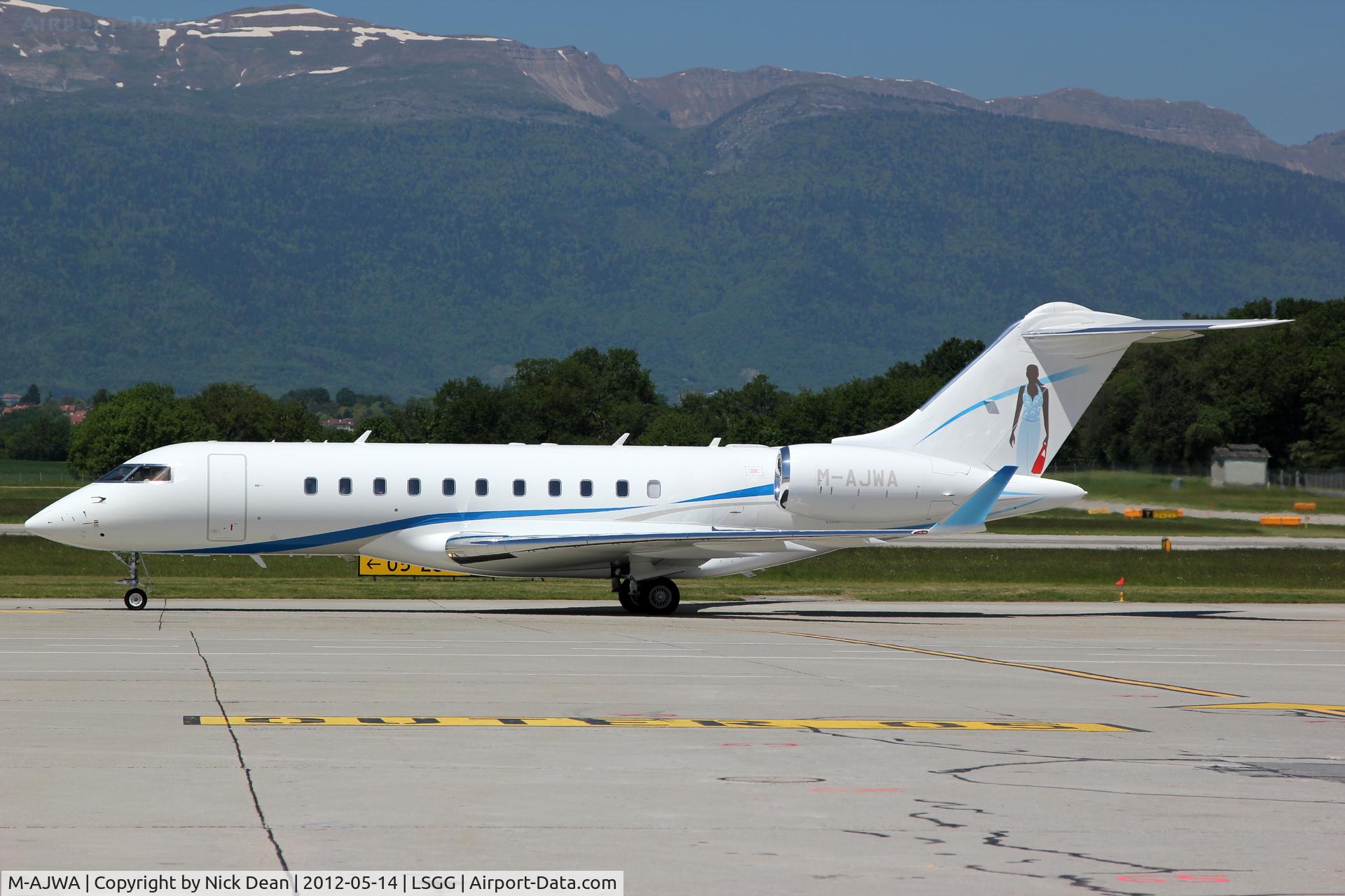M-AJWA, 2008 Bombardier BD-700-1A11 Global 5000 C/N 9293, LSGG/GVA EBACE 2012
