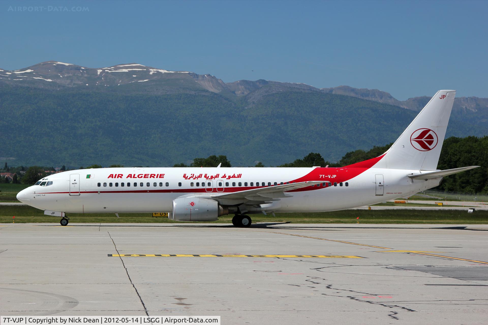 7T-VJP, 2001 Boeing 737-8D6 C/N 30208, LSGG/GVA EBACE 2012
