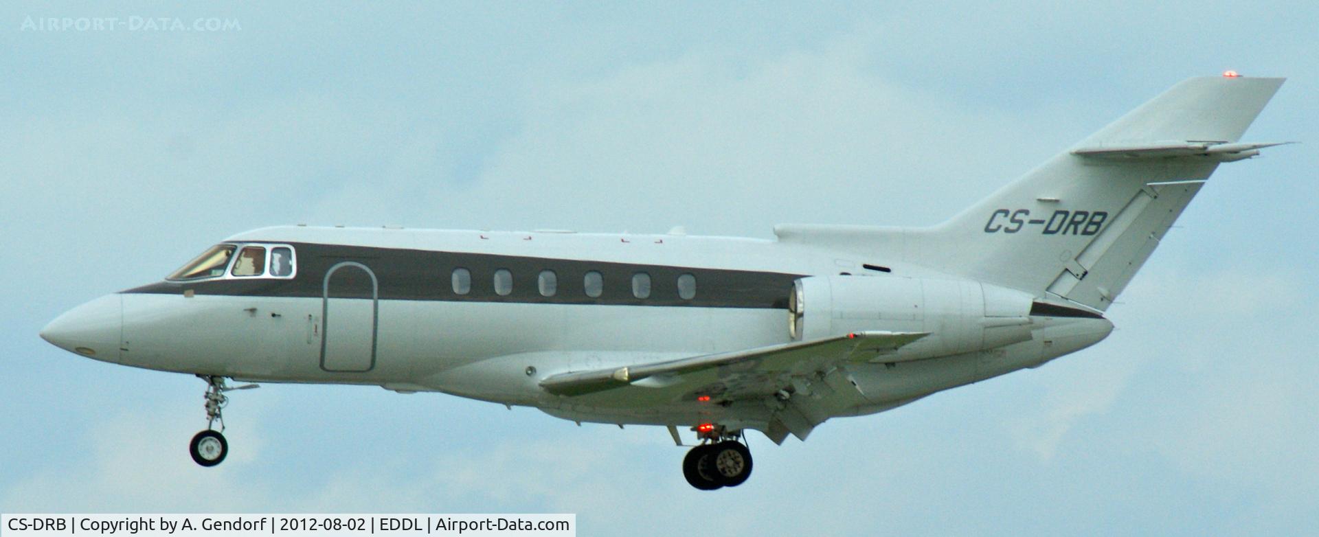 CS-DRB, 2004 Raytheon Hawker 800XP C/N 258690, Net Jets Europe (untitled), seen here on short finals at Düsseldorf Int´l (EDDL)