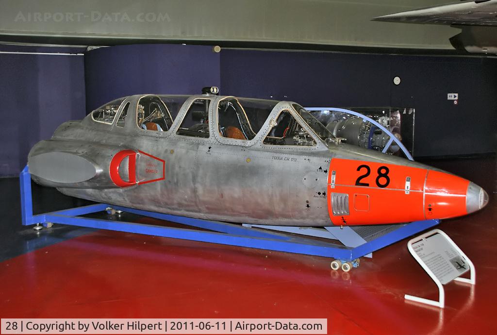 28, Fouga CM-170 Magister C/N 28, at Le Bourget