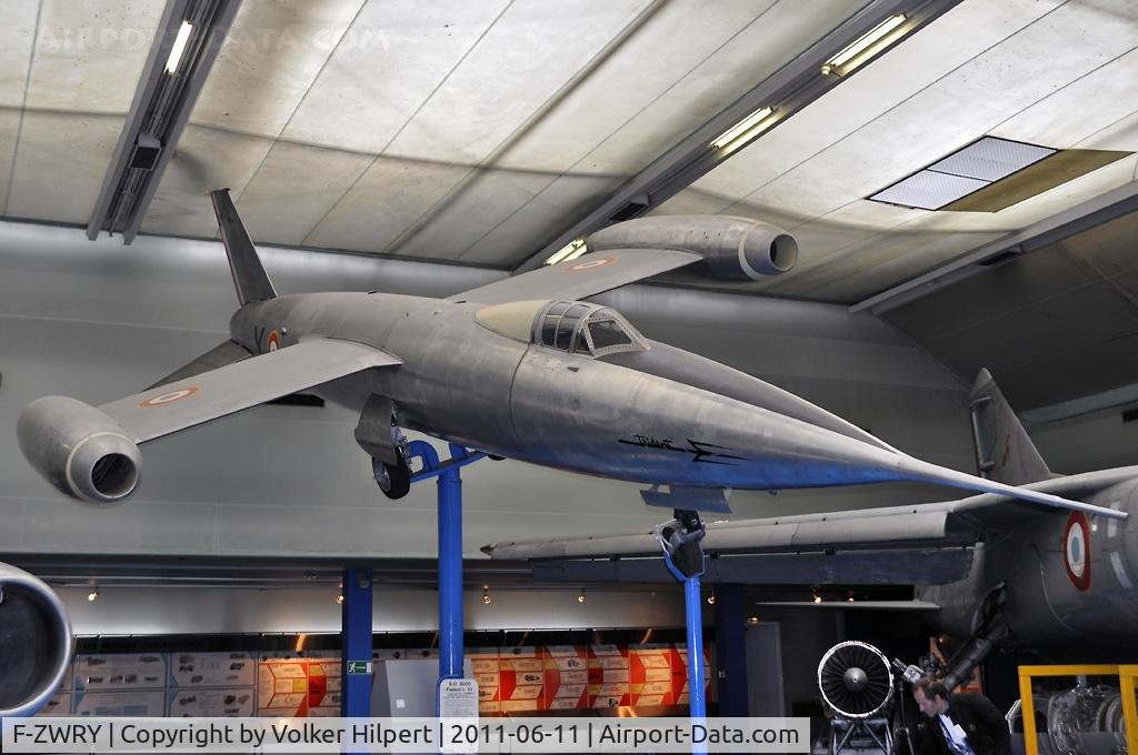 F-ZWRY, SNCASO SO.9000 Trident I C/N 01, at Le Bourget