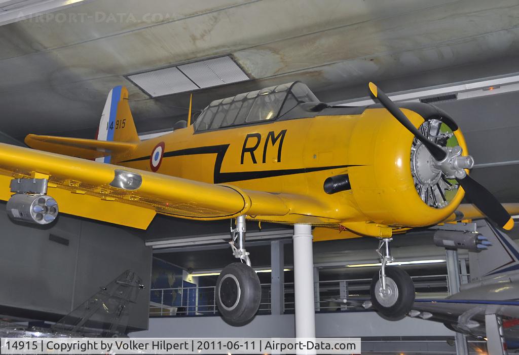 14915, 1951 North American T-6G Texan C/N 182-209, at Le Bourget