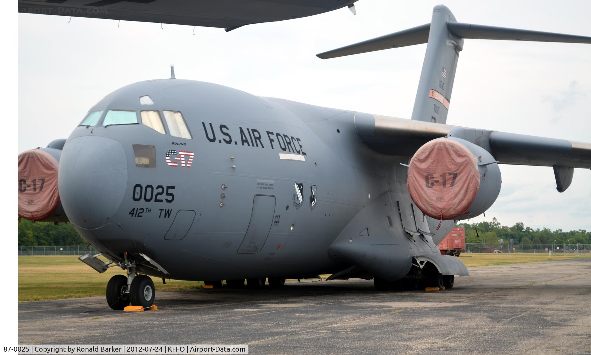 87-0025, 1987 McDonnell Douglas C-17A Globemaster III C/N F-001/T-1, AF Museum