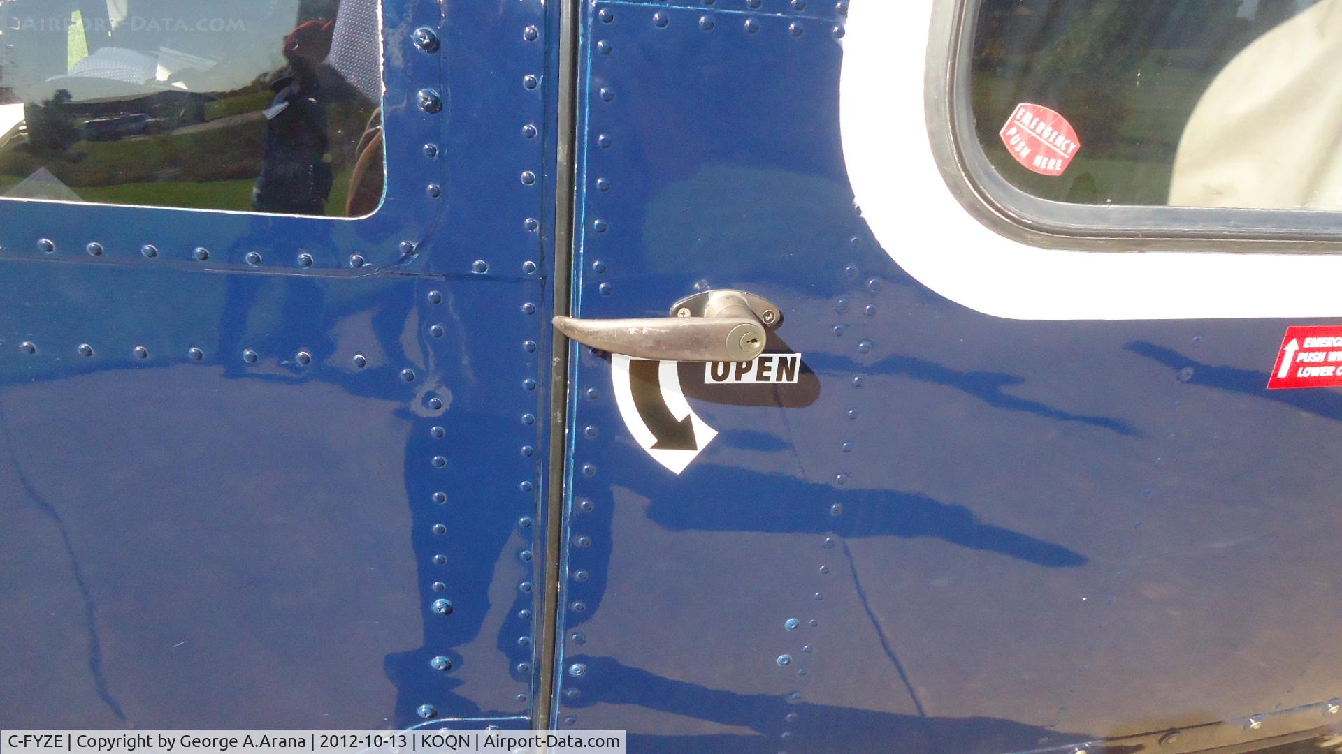 C-FYZE, 1996 Bell 412CF (CH-146) C/N 46402, Door handle