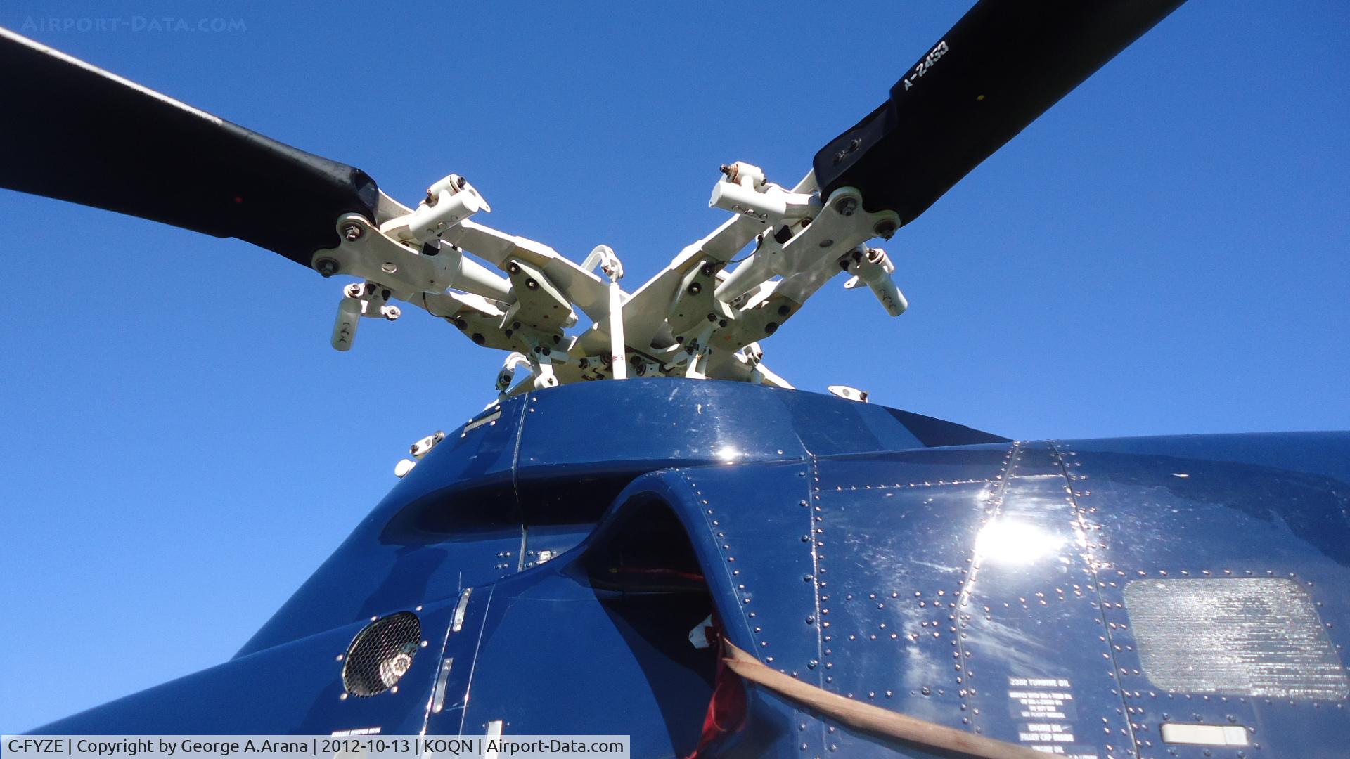 C-FYZE, 1996 Bell 412CF (CH-146) C/N 46402, Main rotor