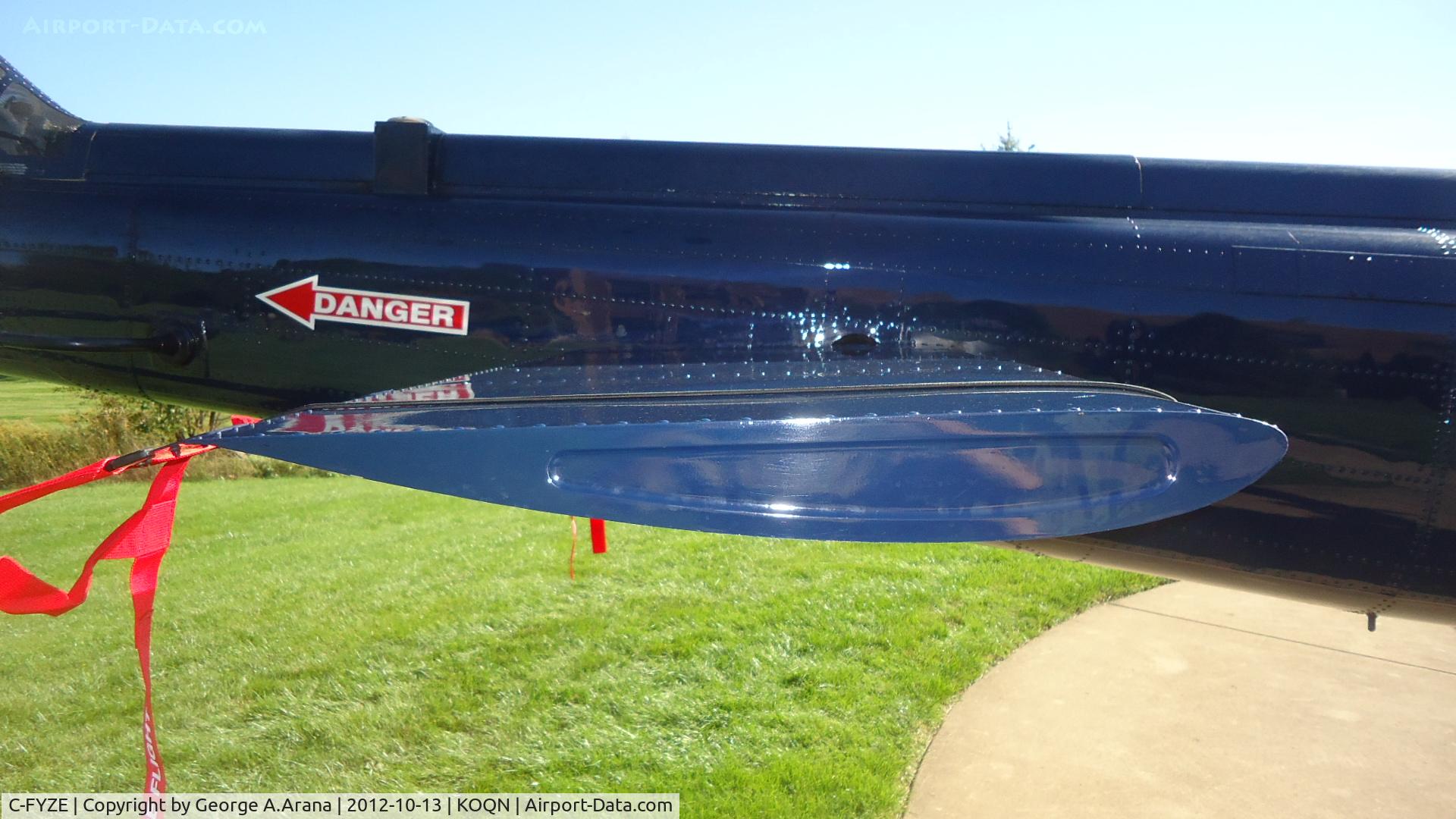 C-FYZE, 1996 Bell 412CF (CH-146) C/N 46402, Starboard horizontal stabilizer