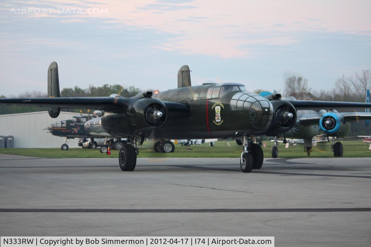 N333RW, 1944 North American B-25N Mitchell C/N 108-47488, Preparing to depart for Dayton.  B-25 Gathering and Doolittle Reunion.