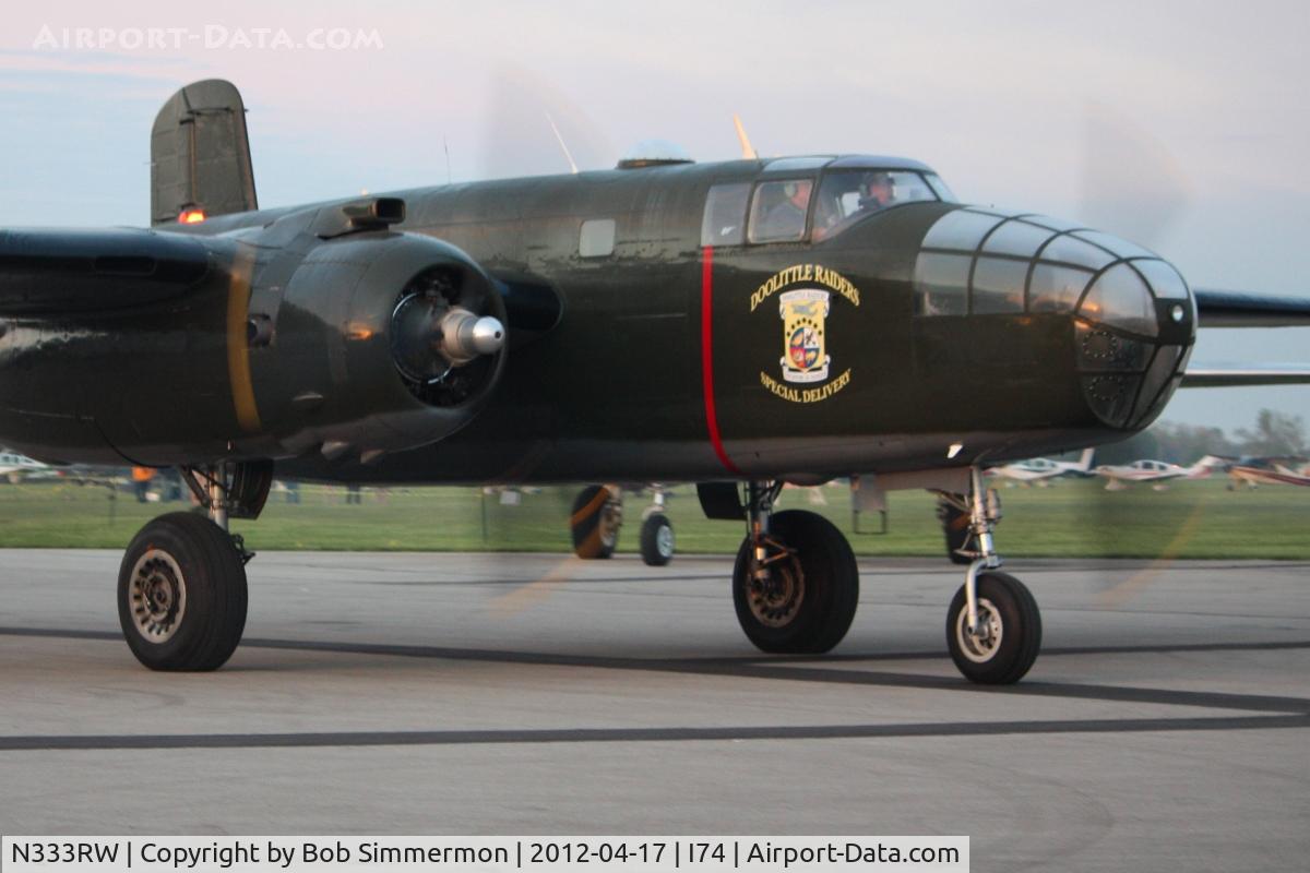 N333RW, 1944 North American B-25N Mitchell C/N 108-47488, Preparing to depart for Dayton.  B-25 Gathering and Doolittle Reunion.