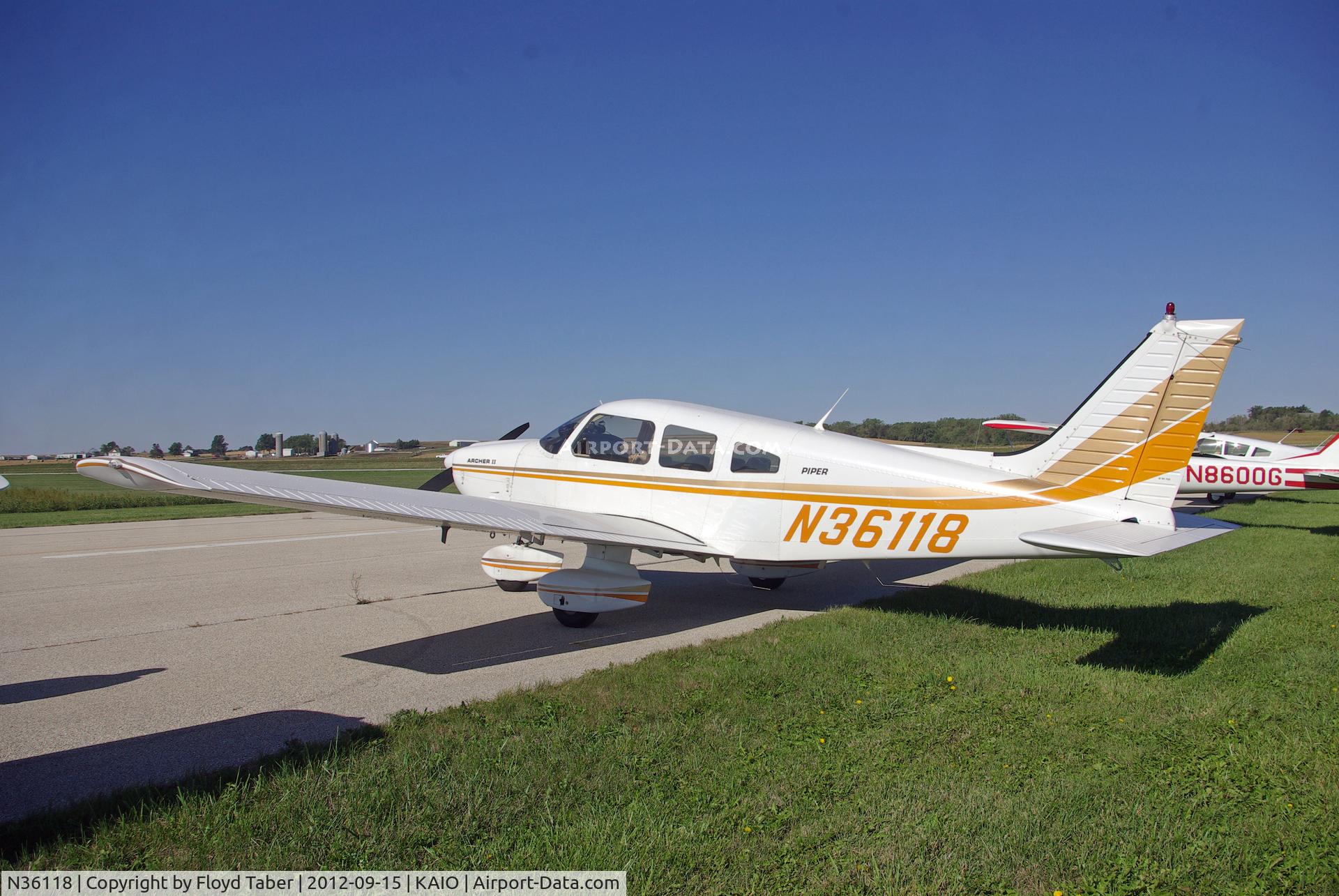N36118, 1978 Piper PA-28-181 C/N 28-7890495, Fly Iowa 2012 Attendee