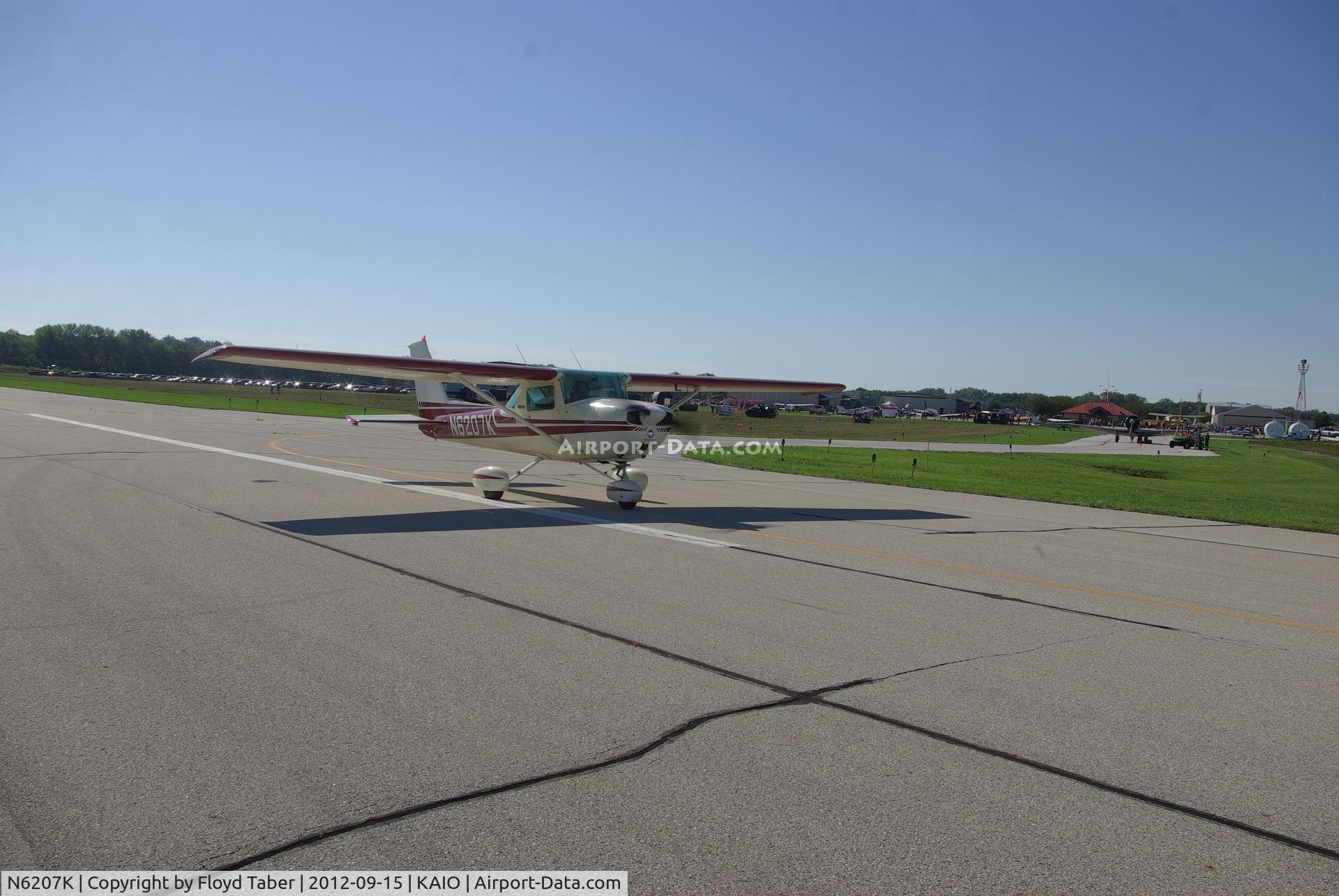 N6207K, 1975 Cessna 150M C/N 15077587, Fly Iowa 2012 Attendee departing