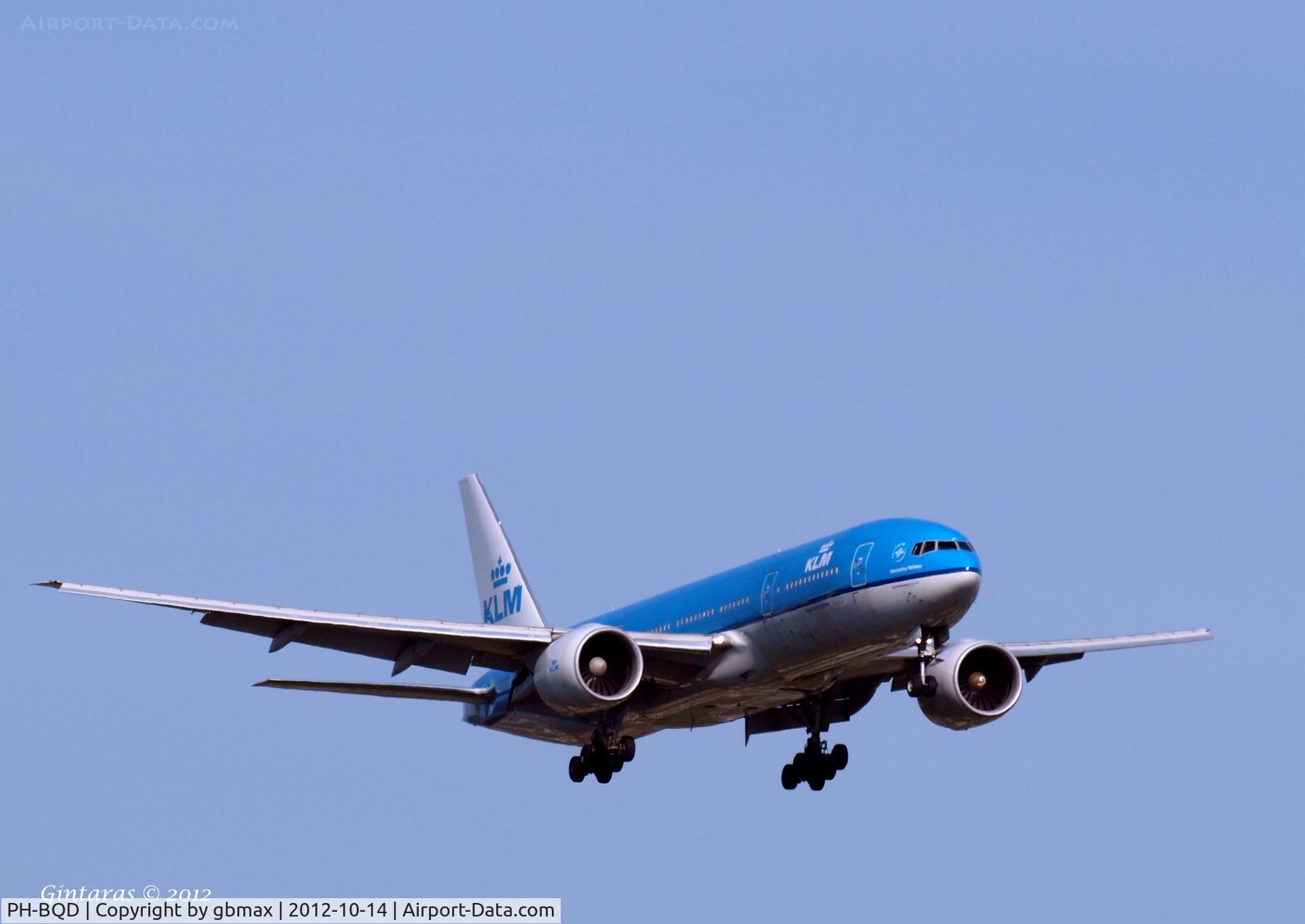 PH-BQD, 2003 Boeing 777-206/ER C/N 33713, Landing @ JFK