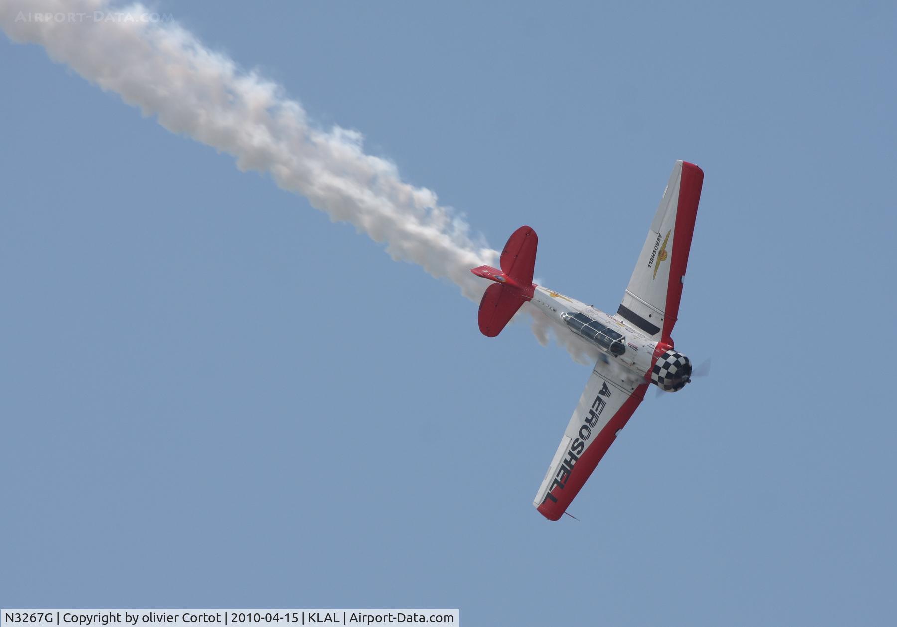 N3267G, 1943 North American SNJ-5 Texan C/N 88-15114, Aeroshell in action, Sun n Fun 2010