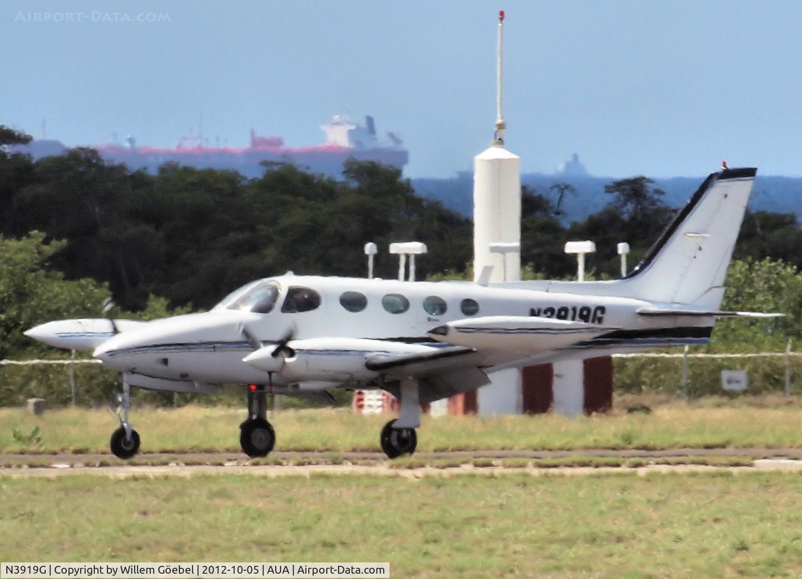 N3919G, Cessna 340A C/N 340A0234, Landing on Reina Beatrix Airport Aruba