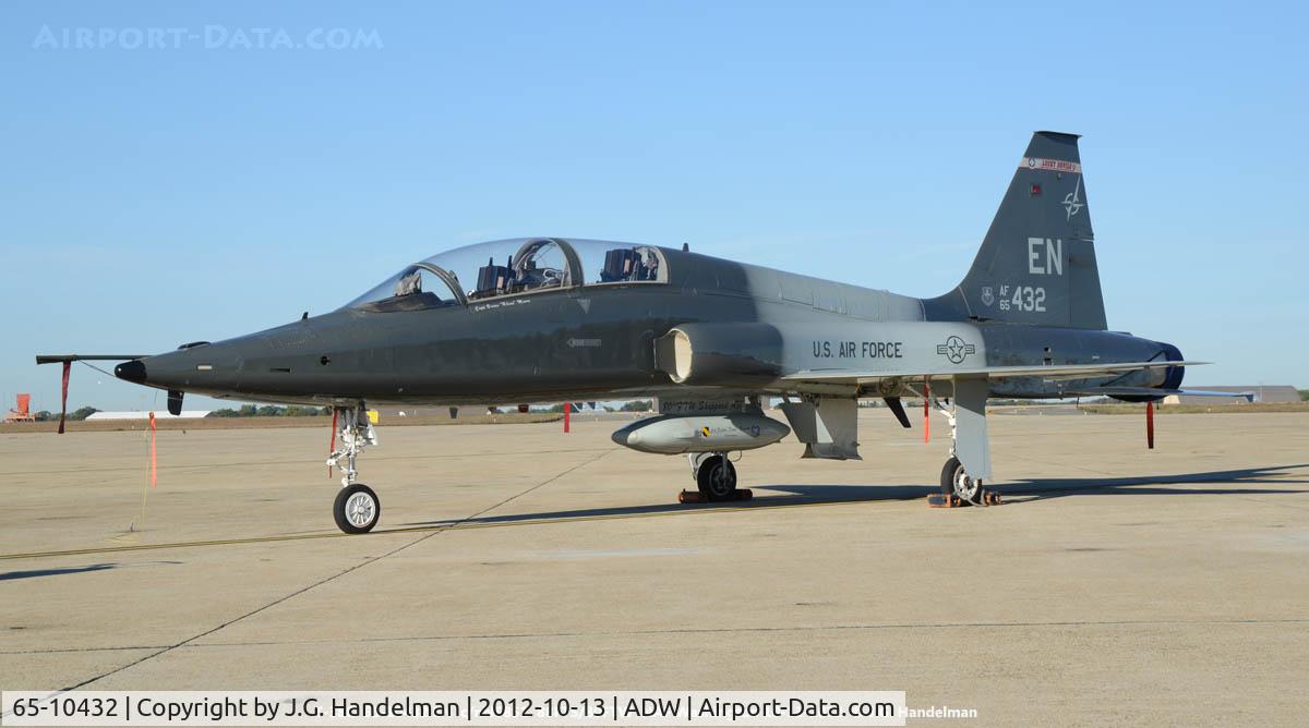 65-10432, 1965 Northrop T-38C Talon C/N N.5851, at NAF Washington