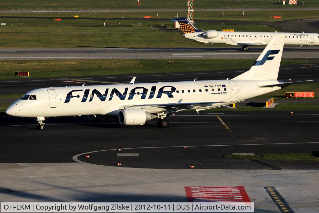OH-LKM, 2008 Embraer 190LR (ERJ-190-100LR) C/N 19000160, visitor