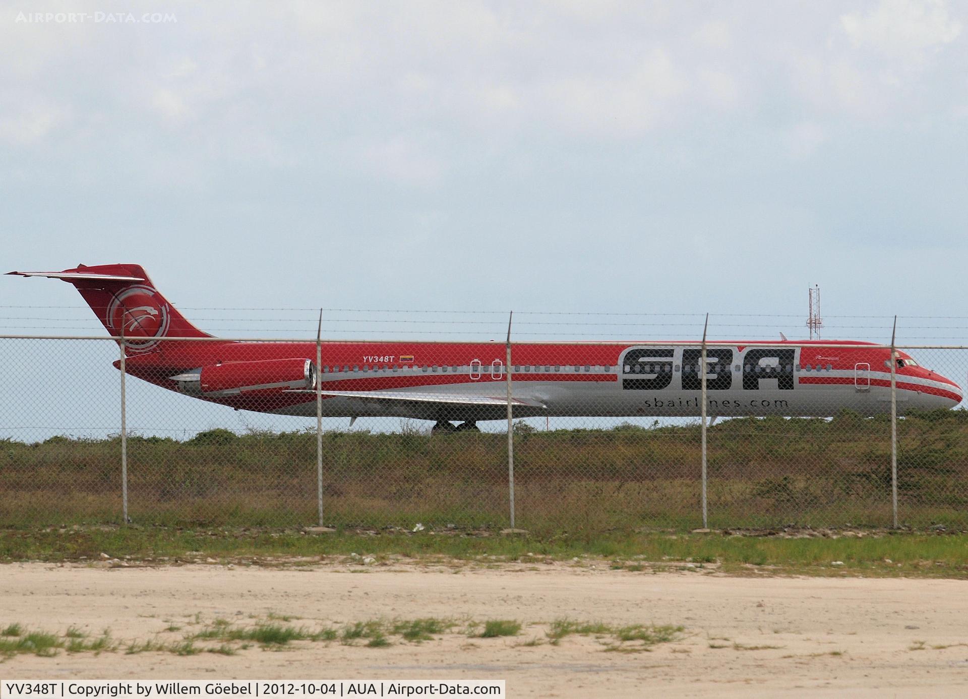 YV348T, 1982 McDonnell Douglas MD-82 (DC-9-82) C/N 49120, Taxi to the runway of Reina Beatrix Airport Aruba