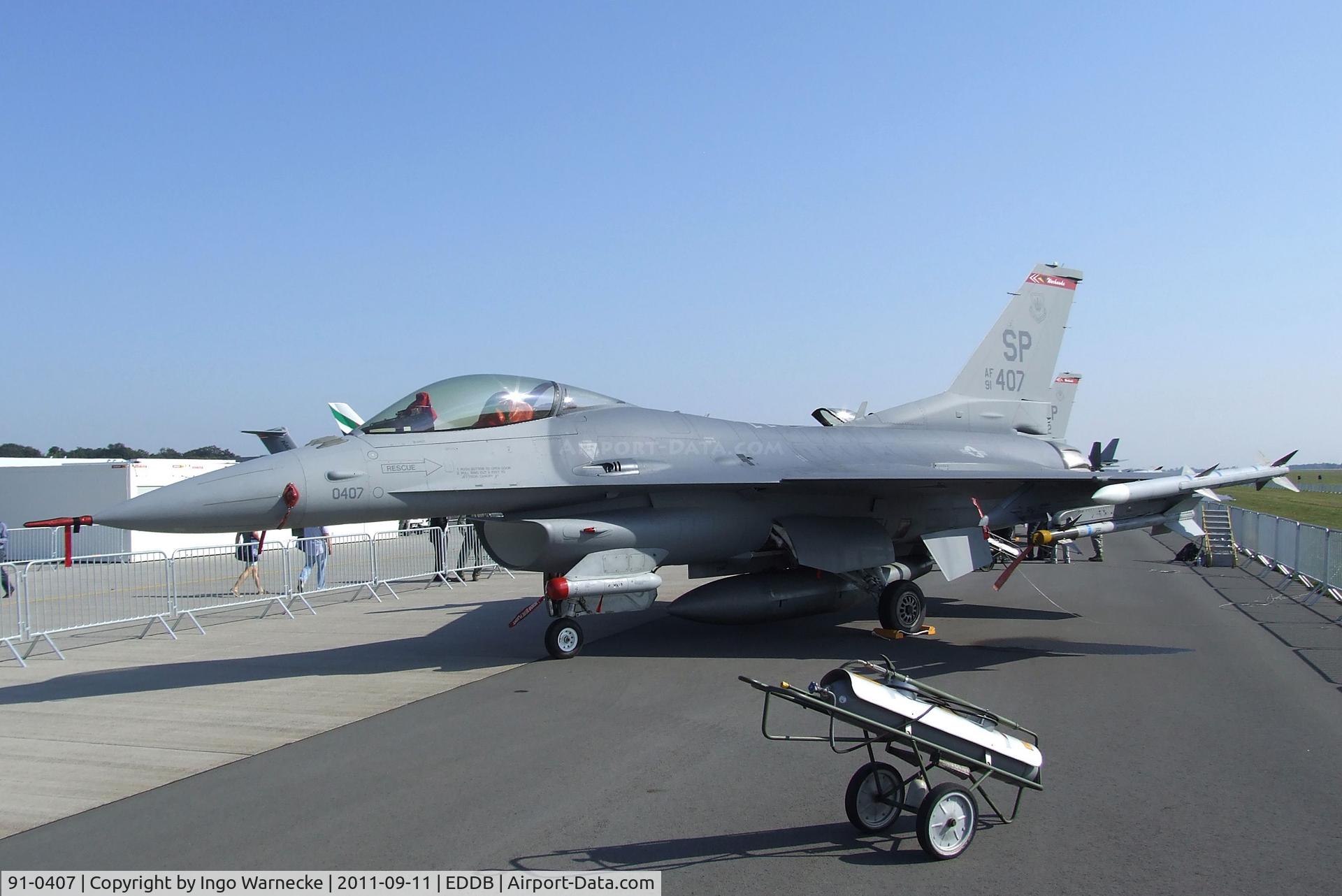 91-0407, 1991 General Dynamics F-16CM Fighting Falcon C/N CC-105, General Dynamics F-16C Fighting Falcon of the USAF at the ILA 2012, Berlin