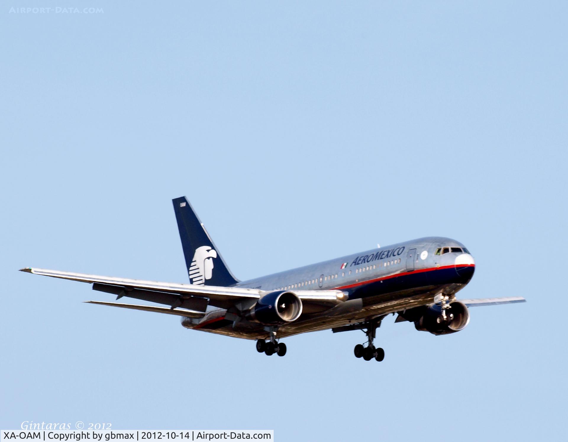 XA-OAM, 1993 Boeing 767-2B1/ER C/N 26471/511, Landing at JFK
