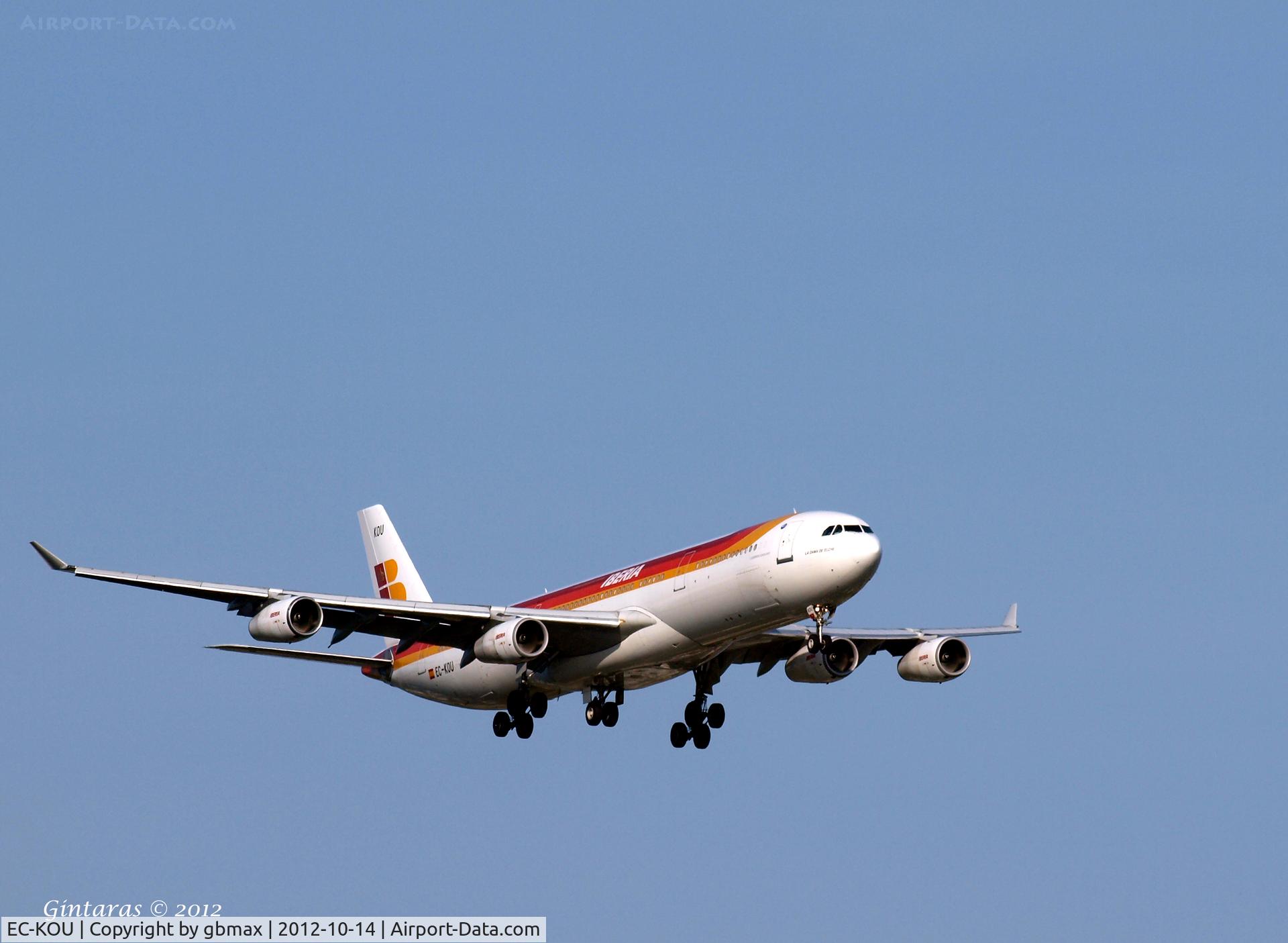 EC-KOU, 1994 Airbus A340-313 C/N 088, Landing @ JFK