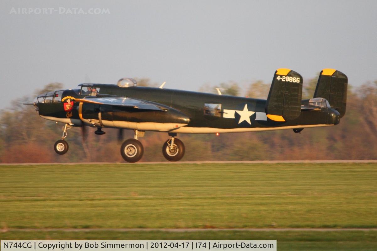 N744CG, 1944 North American B-25N Mitchell C/N 108-32141, Departing Urbana for the Dayton B-25 Gathering and Doolittle Reunion.