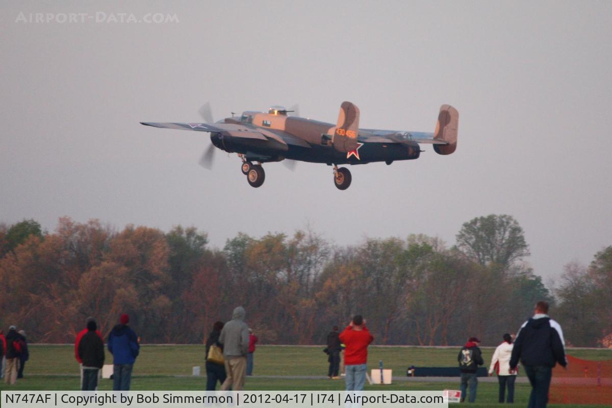 N747AF, 1944 North American B-25J Mitchell Mitchell C/N 108-33731, Departing Urbana for the Dayton B-25 Gathering and Doolittle Reunion.