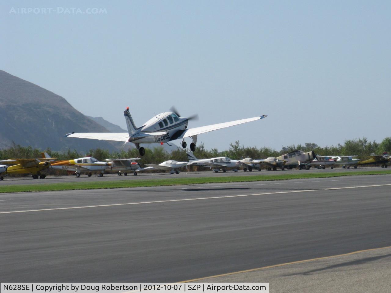 N628SE, 2000 Raytheon Aircraft Company B36TC Bonanza C/N EA-655, 2000 Raytheon Beech B36TC TURBO BONANZA Jaguar Special Edition, Continental TSIO-520-UB 300 Hp, takeoff Rwy 22