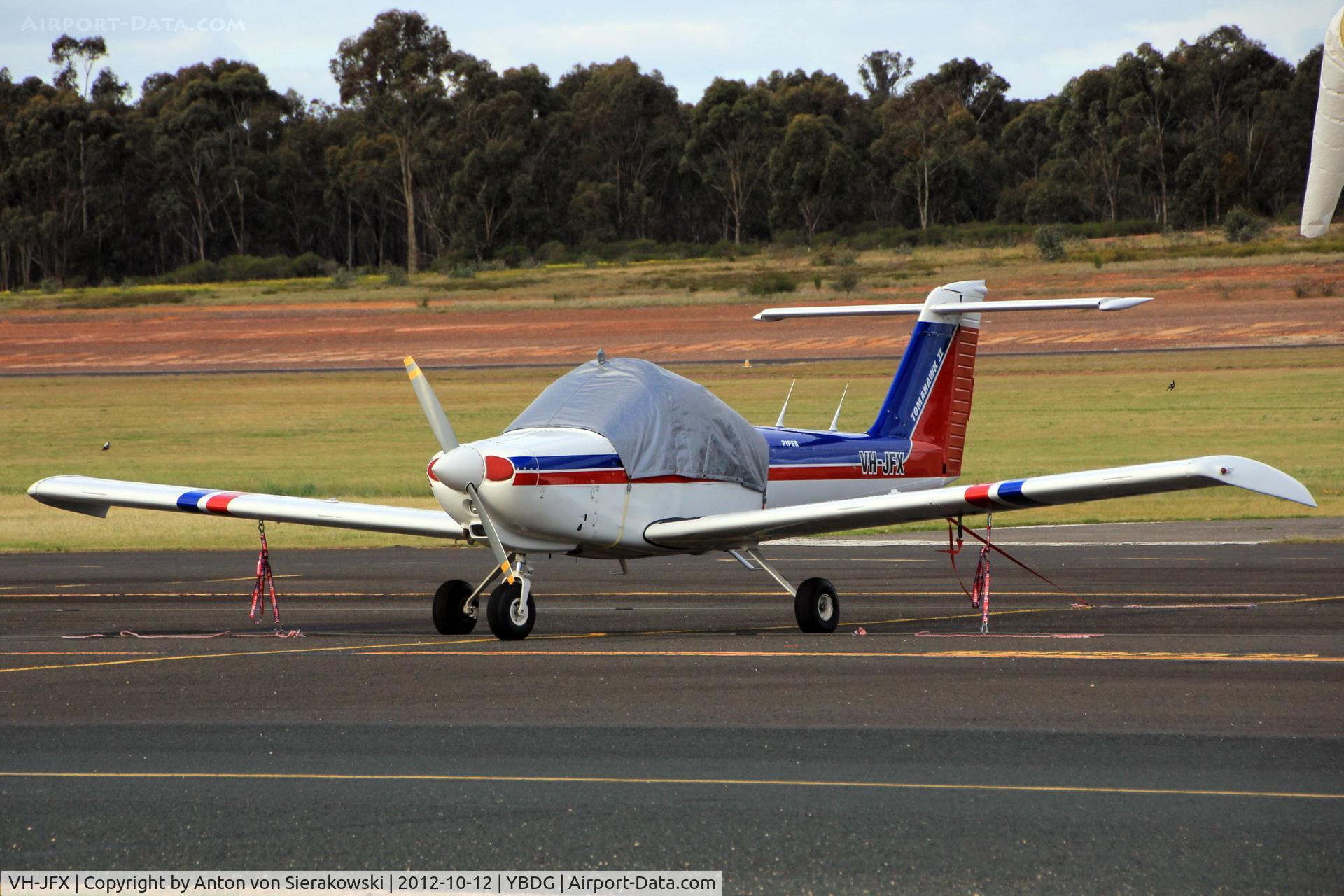 VH-JFX, 1982 Piper PA-38-112 Tomahawk Tomahawk C/N 38-82A0122, VH-JFX @ YBDG Tomahawk II